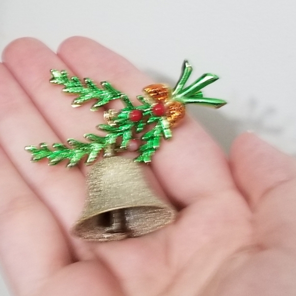 Fun vtg jingle bell earrings w damaged brooch - Picture 10 of 11